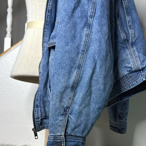Wild Fable Sherpa Lined  Blue Denim Jacket Size XS EUC Fall Fashion Casual Basic - Picture 6 of 8